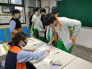 113年受理國中初領國民身分證活動照片2..jpg